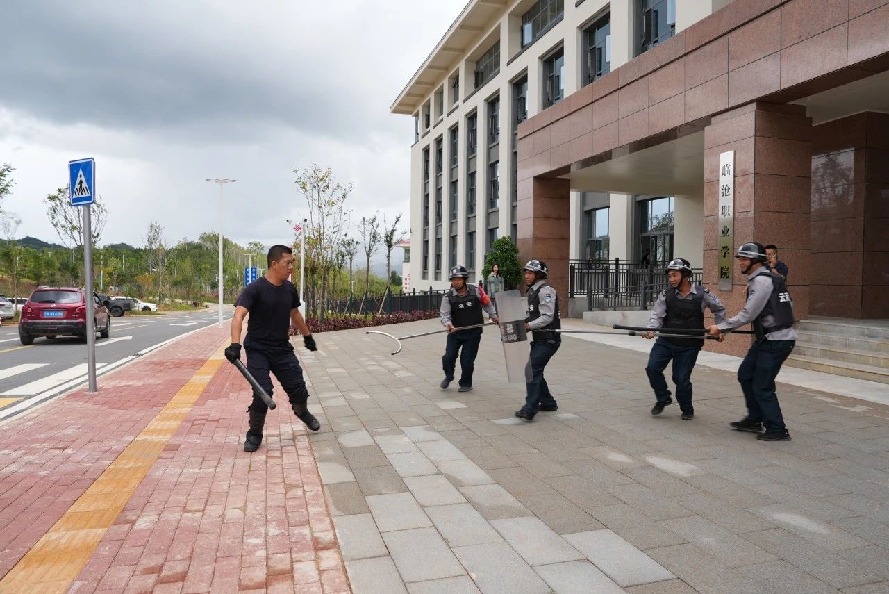 Beat365官方网站开展反恐防暴演练