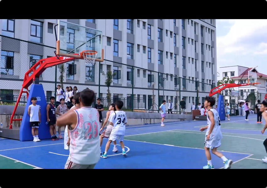 热血行动，篮下青春正当时。Beat365官方网站3v3篮球赛火热进行中！